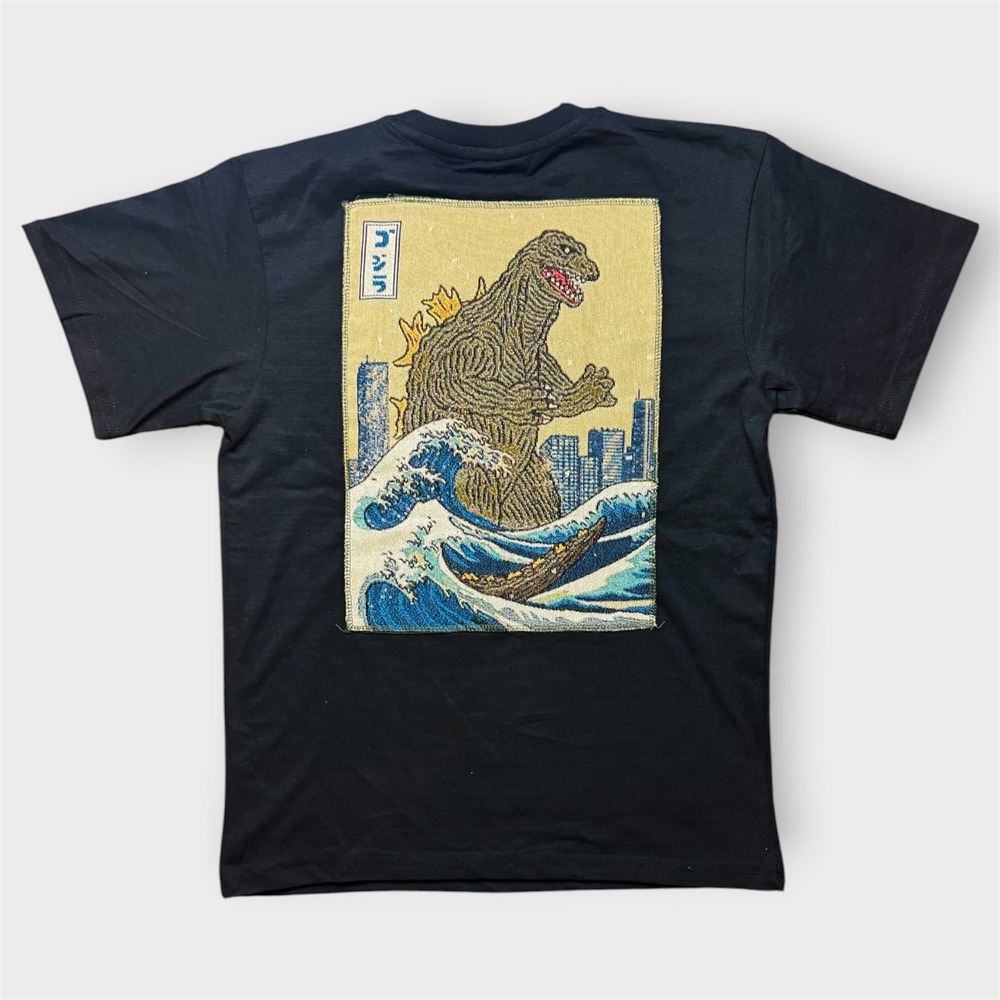Godzilla Great Wave Graphic T-Shirt‎ Black Mens Small Japanese Kaiju Tee